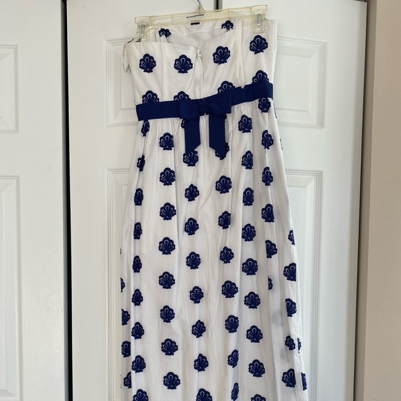 SOLD- Vineyard Vines - Strapless White & Navy Shell Dress w/ Bow Detail Sz 0 - Picture 2 of 5